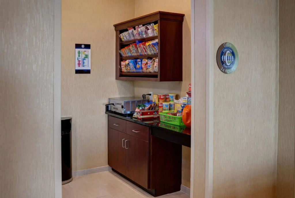 Cobblestone Hotel and Suites - Jefferson