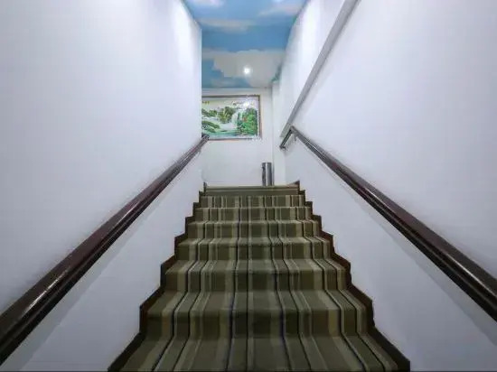 Changchun Moon Bay Fashion Hotel