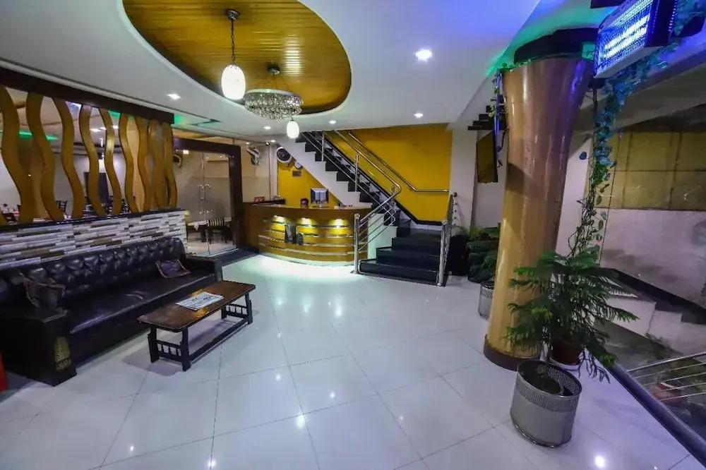 Midtown Hotel
