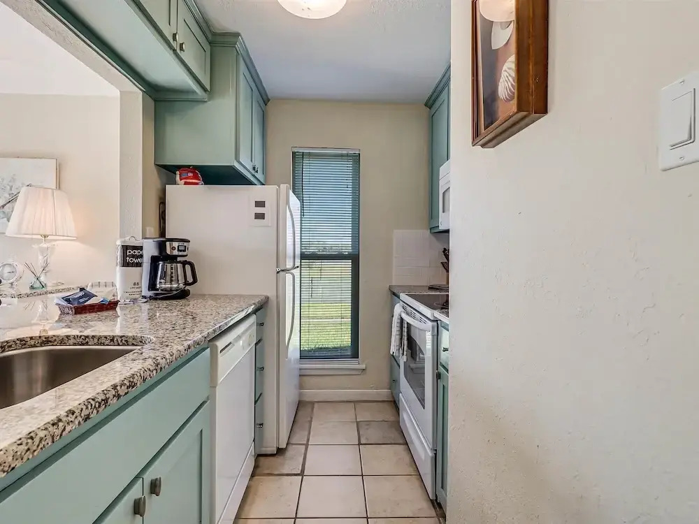 Bayfront Shores Rryc47 2 Bedroom Condo