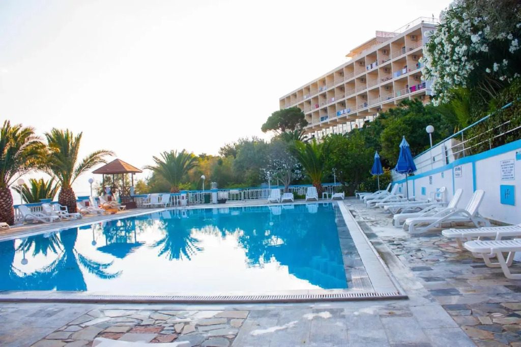 Pappas Hotel
