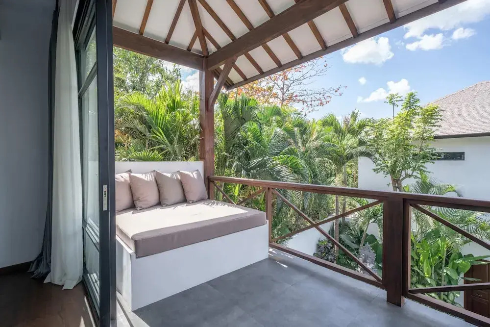 Exclusive Villas Complex, 8 BR, Canggu With Staff