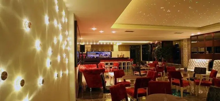 Samarina Resort