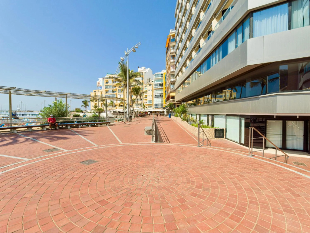 2 Bedrooms & Spectacular Views in Best Part of Las Canteras