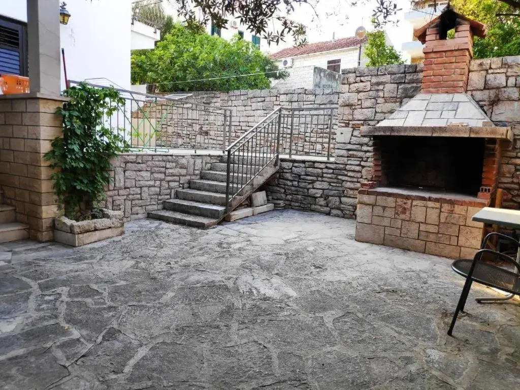 Apartments Vrsalovic