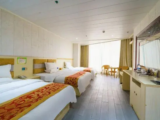 Chaoping Xinyue Hotel