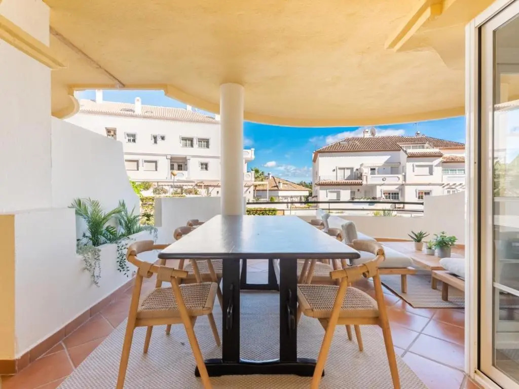 Señorio de aloha 3 bedroom duplex within walking distance to Puerto Banus
