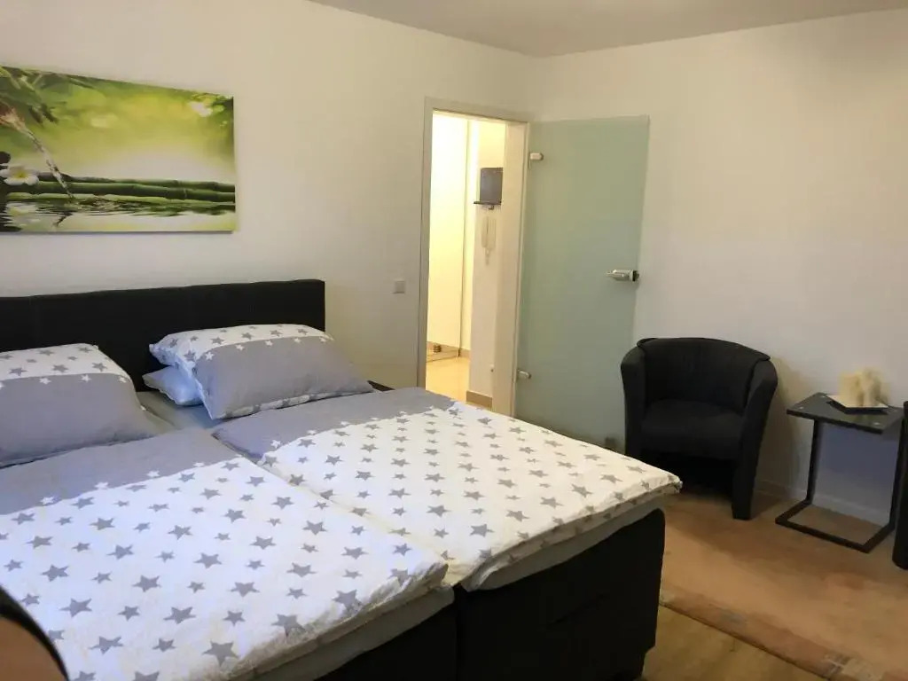 Apartment 1OG