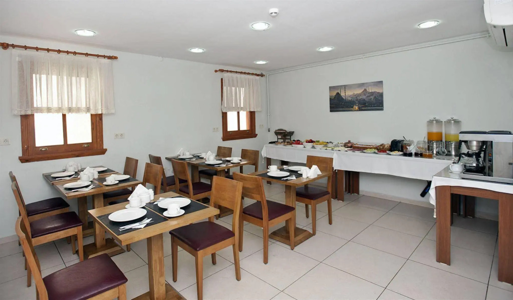 Lalinn Hotel