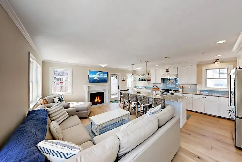 112 Ocean Drive Home 3 Bedrooms 3.5 Bathrooms Home