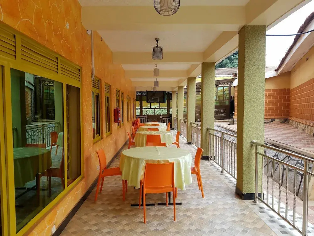 Sibyangu Standard Hotel Kampala