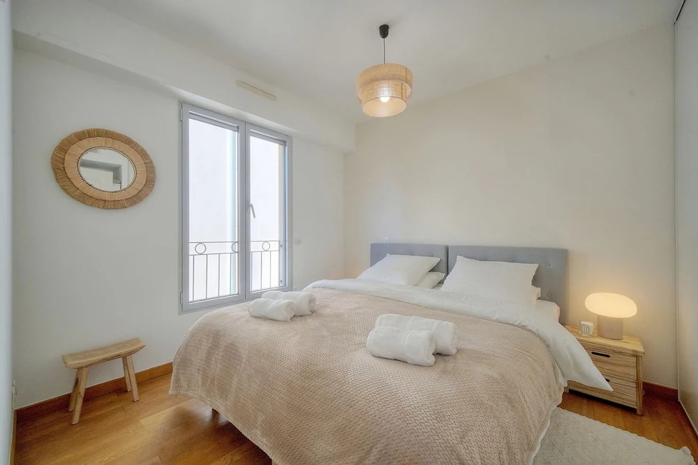 Magnifique 3 pi ces Avec Terrasse A2b238