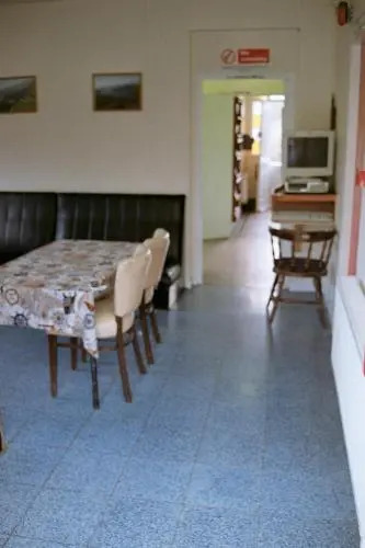Dempseys Hostel