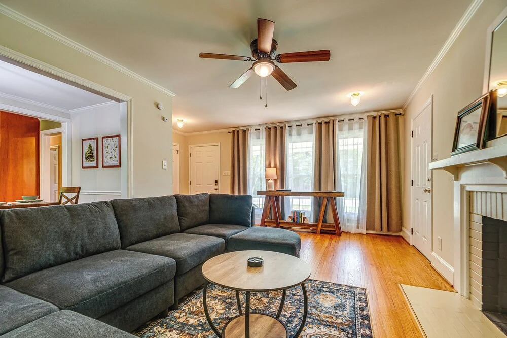 1 Mi to Dtwn Cary: Family Home w/ Spacious Yard
