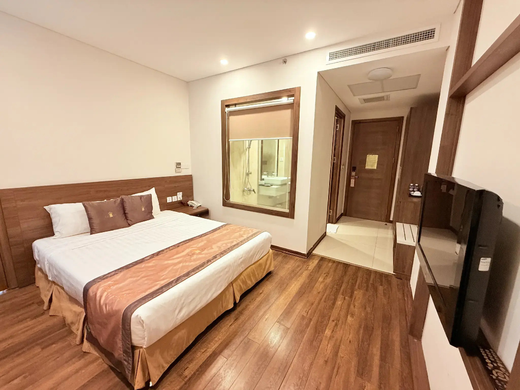 Lenid Ocean View Hotel