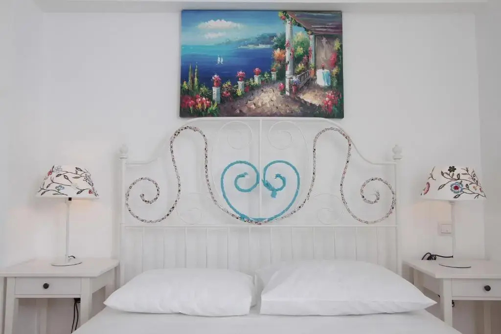 Ayka Hotel