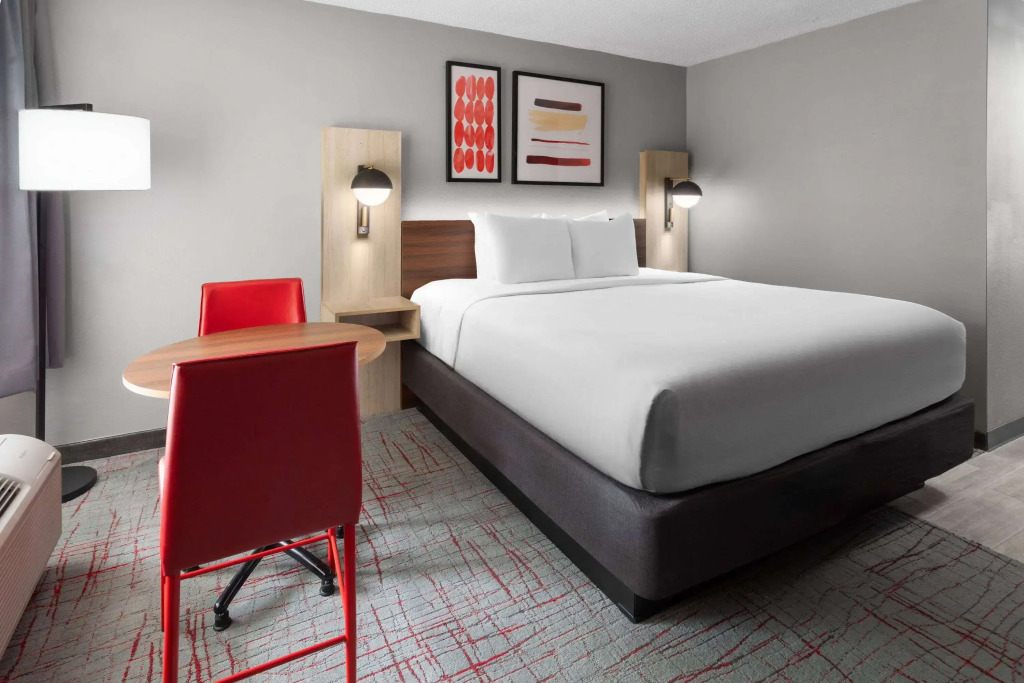 Hawthorn Extended Stay by Wyndham Columbia-Ft Jackson