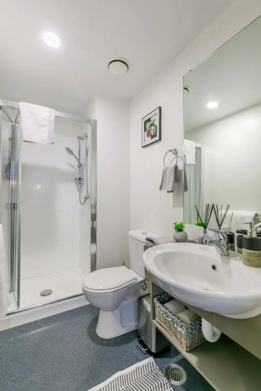 1 Bedroom Apt with 2 Bathrooms in CBD