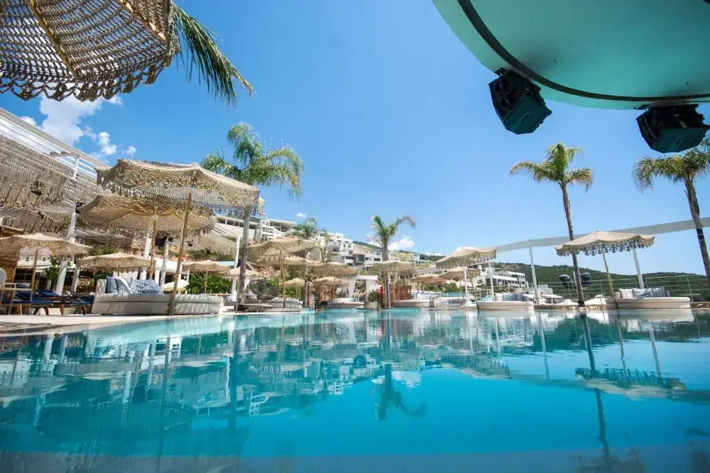 Folie Marine Beach Hotel & Club