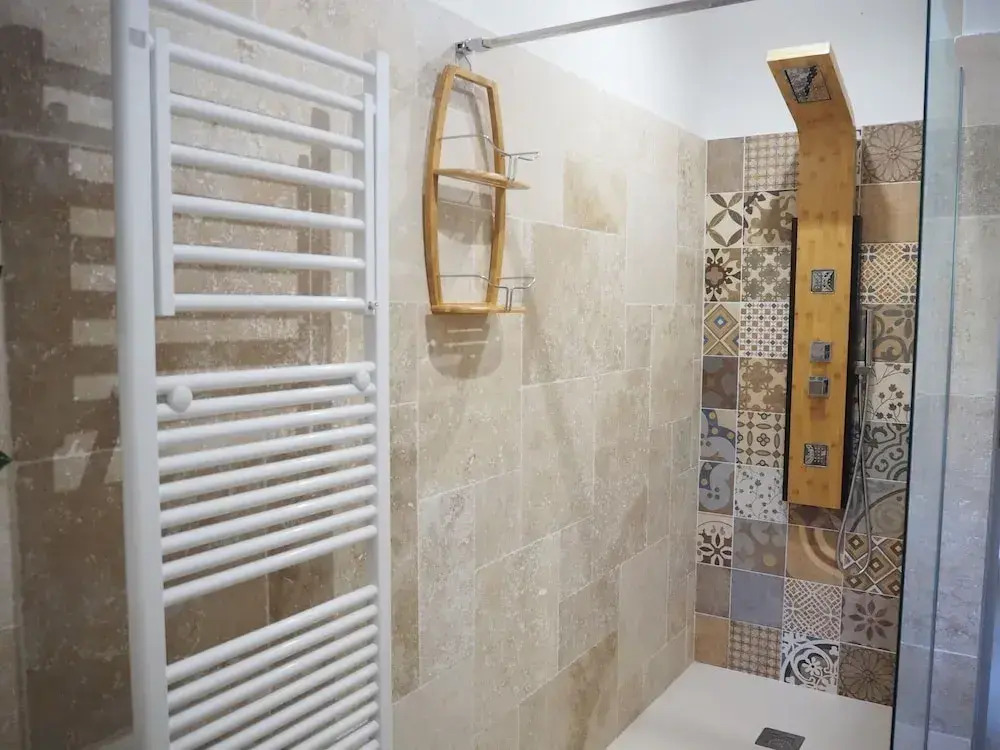 Holiday Home Near Pont du Gard & Vineyards
