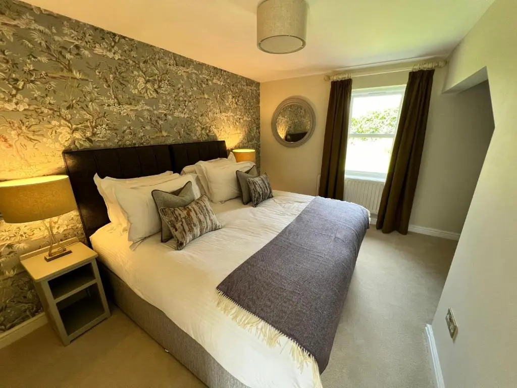 Ravenstone Lodge Country House Hotel
