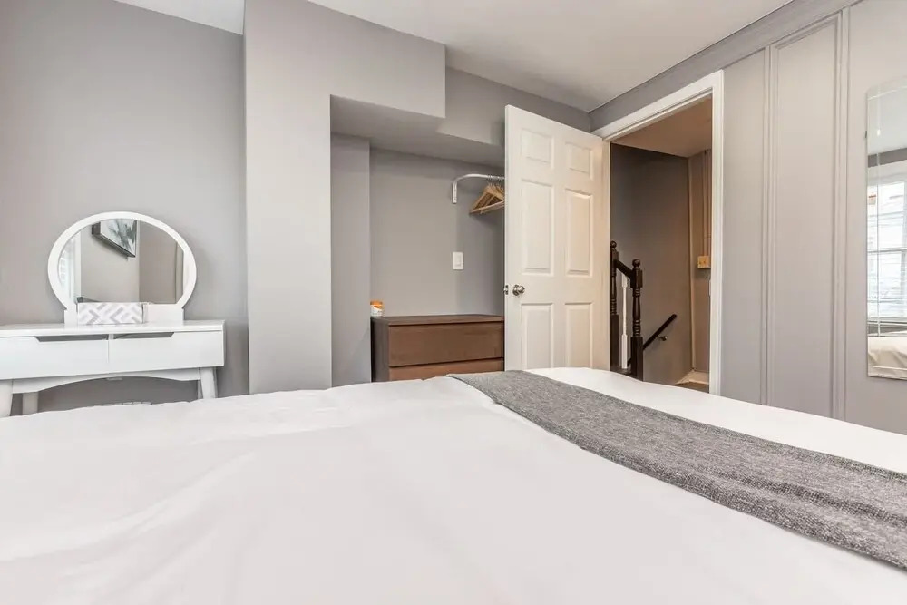 Modern Condo Old Town Charm
