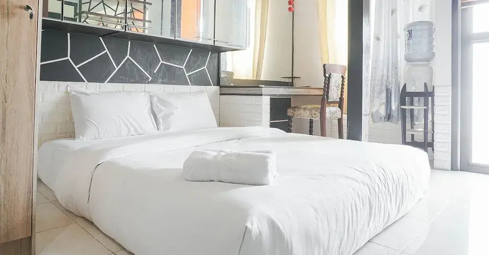 Unique and Classy Studio Room at Maple Park Sunter Apartment