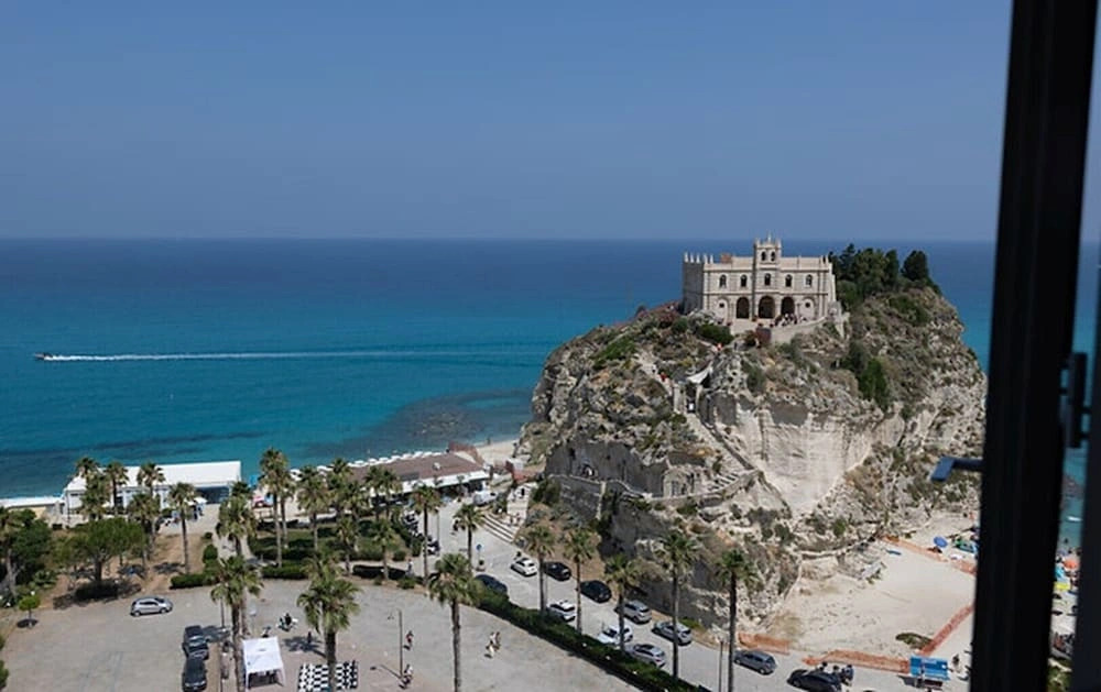TROPEA VETERA LuxuryHome-Casa Forno1638