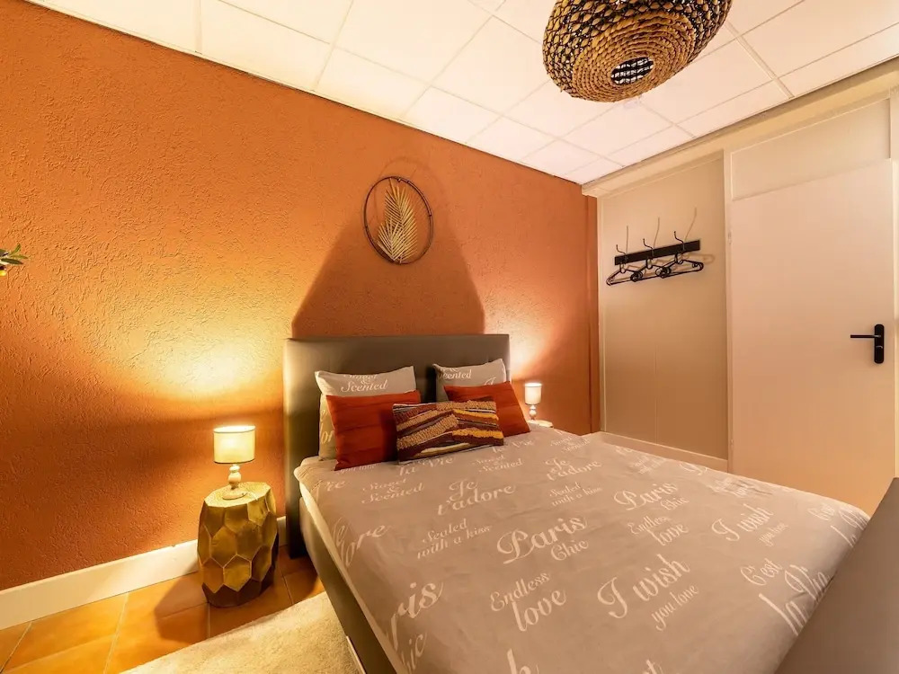Luxury Apartment in Schin op Geul with Hot Tub & Sauna