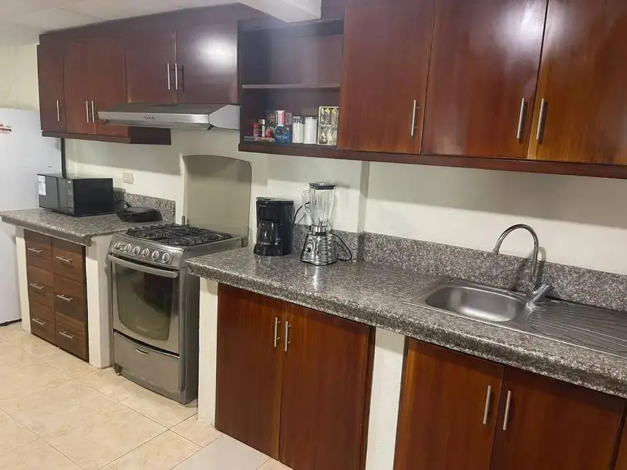 Casa 2 Pisos 100  Funcional En Cuenca Garantizado