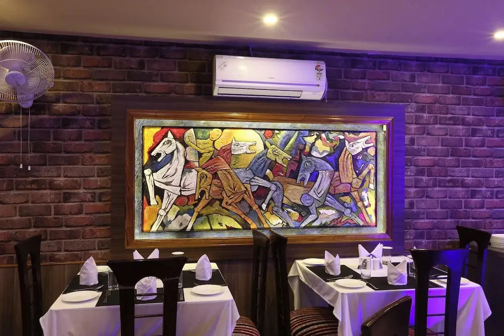 Hotel Blue Bird, Nagaon