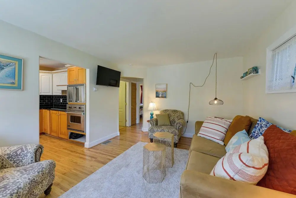 New Jersey Cottage w/ Grill - Short Walk to Beach