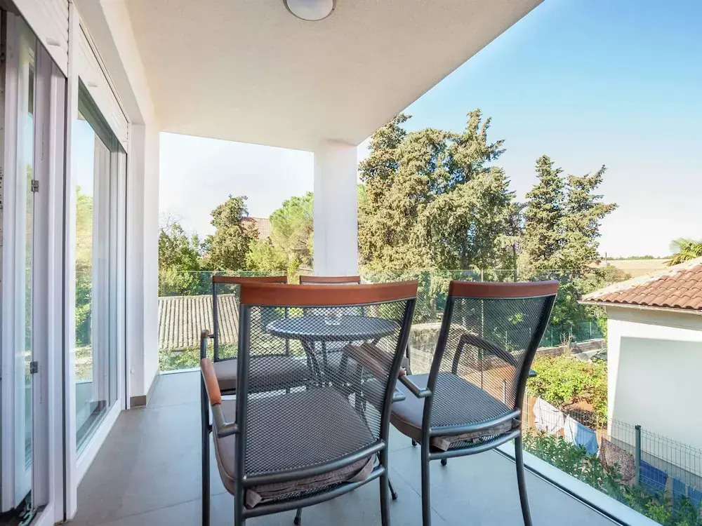 Modern Newly Built Apartment, Geat Location, Private Parking Space, WiFi