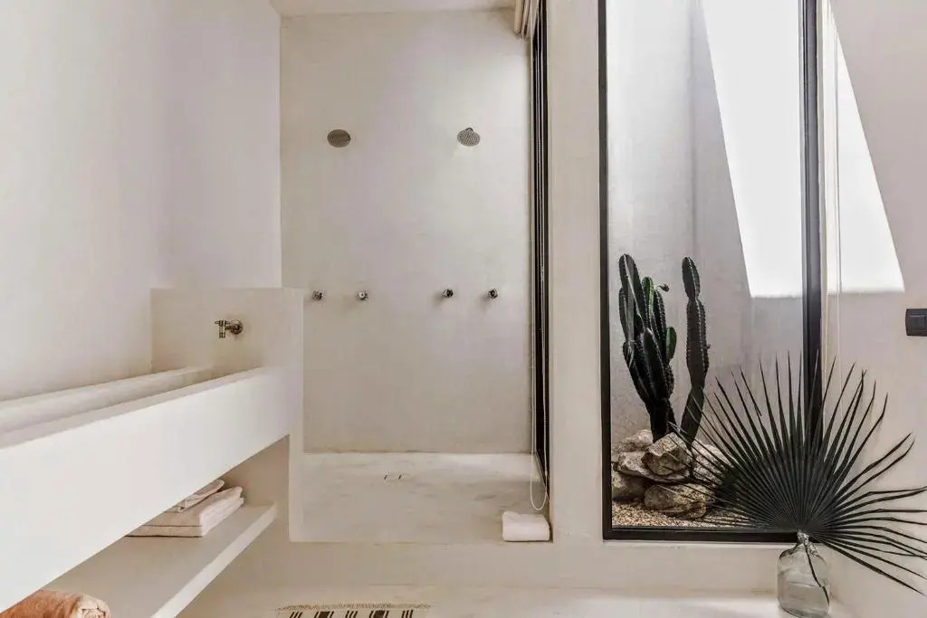 Villa in La Veleta for 16 guests