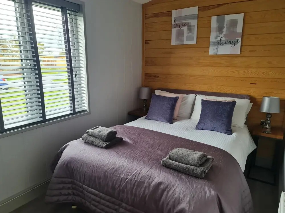 Charming 3-bed Lodge in Bury Saint Edmunds