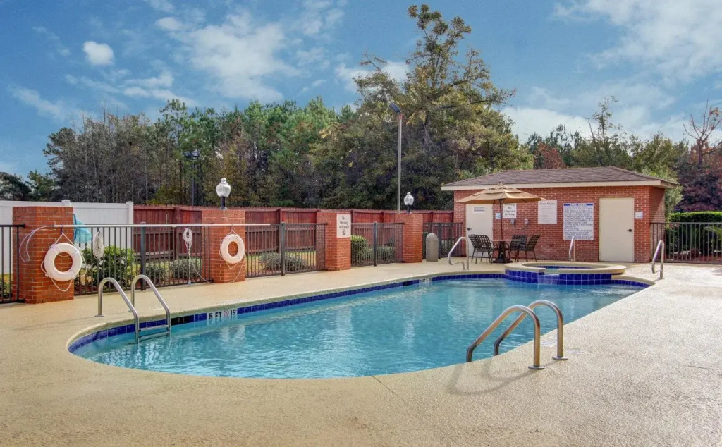 Holiday Inn Express Savannah South I-95 Richmond Hill by IHG