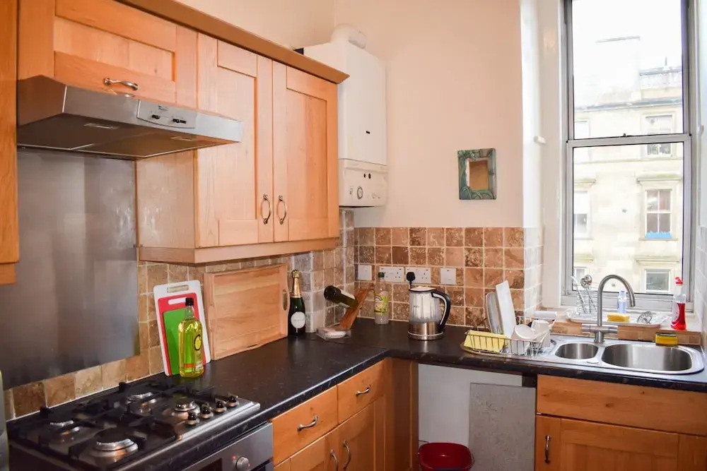 1 Bedroom Apartment Near Edinburgh City Centre
