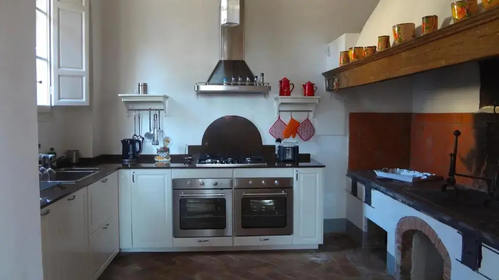 VILLA IL PINO 12, Emma Villas