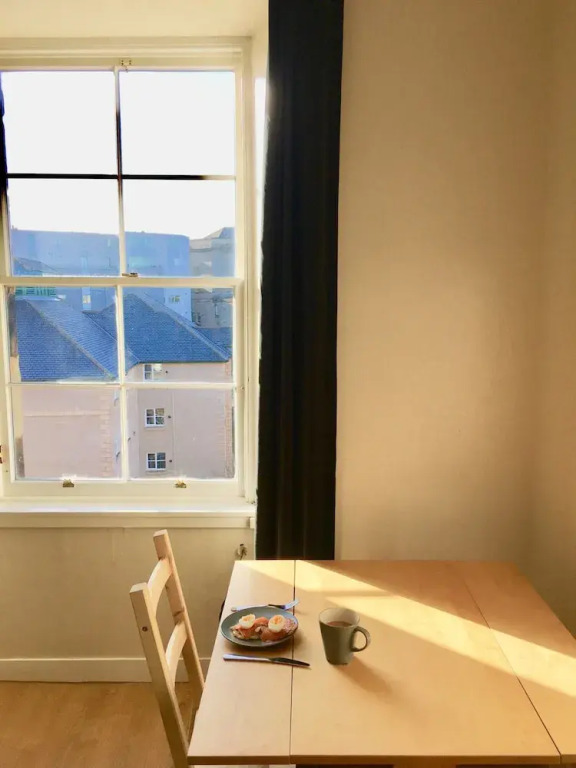 Flat In Stockbridge