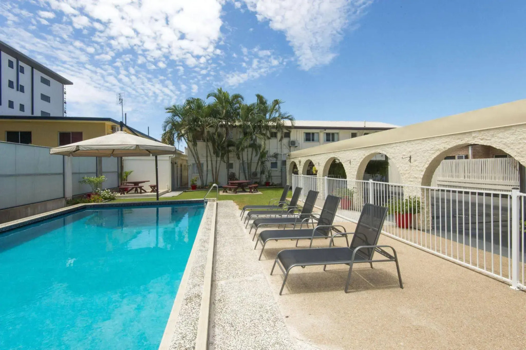 Coral Sands Motel