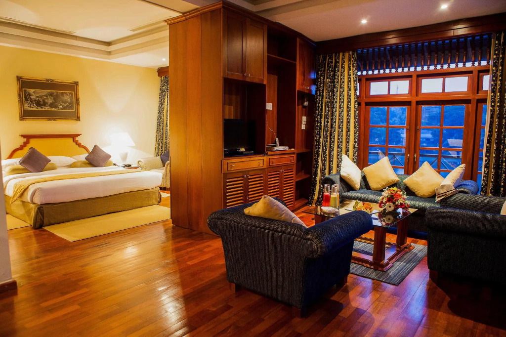 Mahaweli Reach Hotel