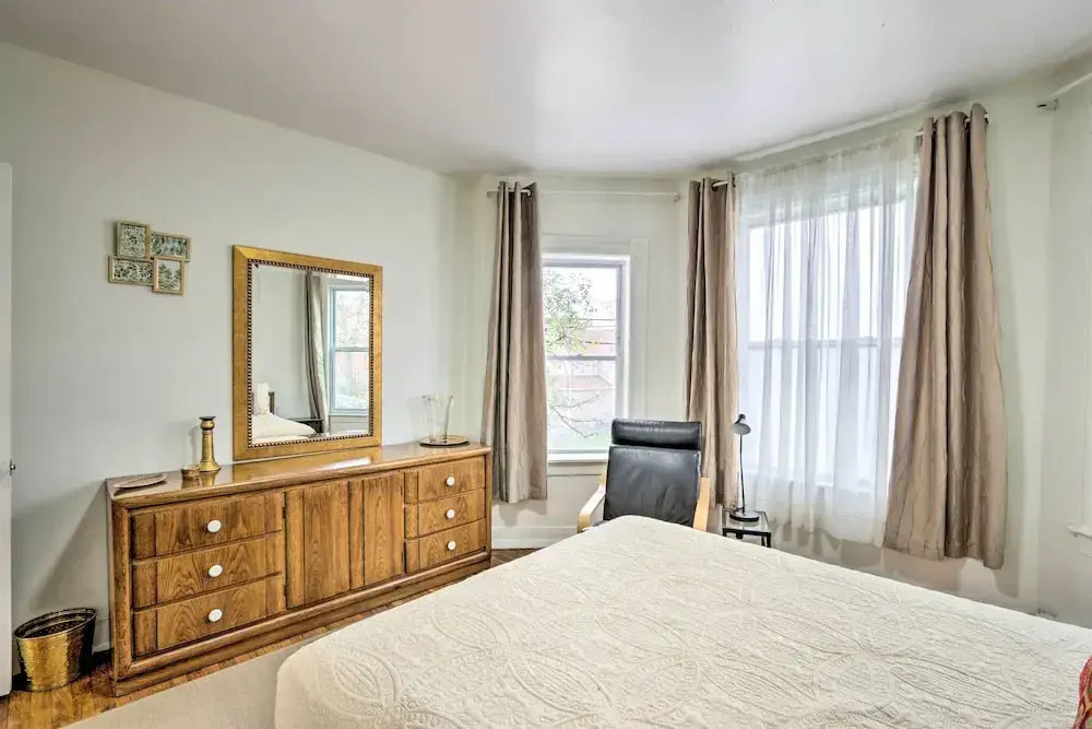 Hartford Vacation Rental - Close to Downtown!