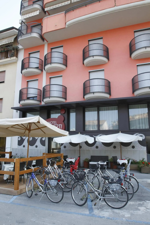 Lacroma Bio Hotel & Apartments