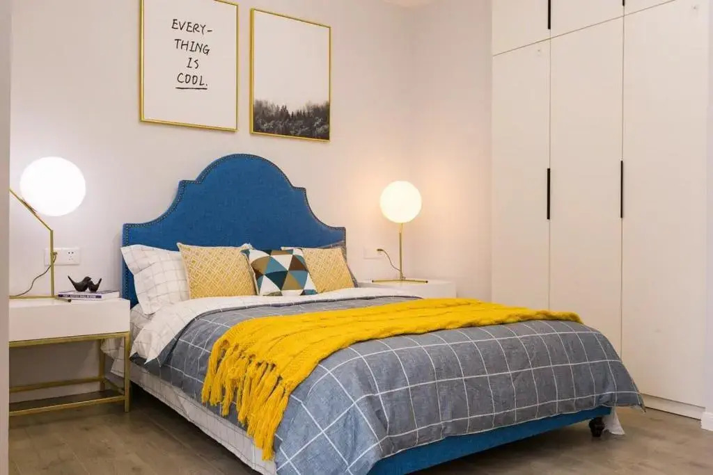 Wuhan Wuchang·Qunxingcheng Square · Locals Apartment 00121920
