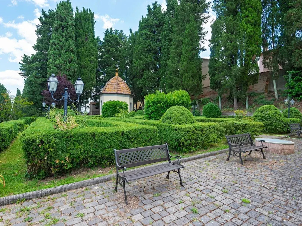 Secluded Apartment in San Miniato With Swimming Pool