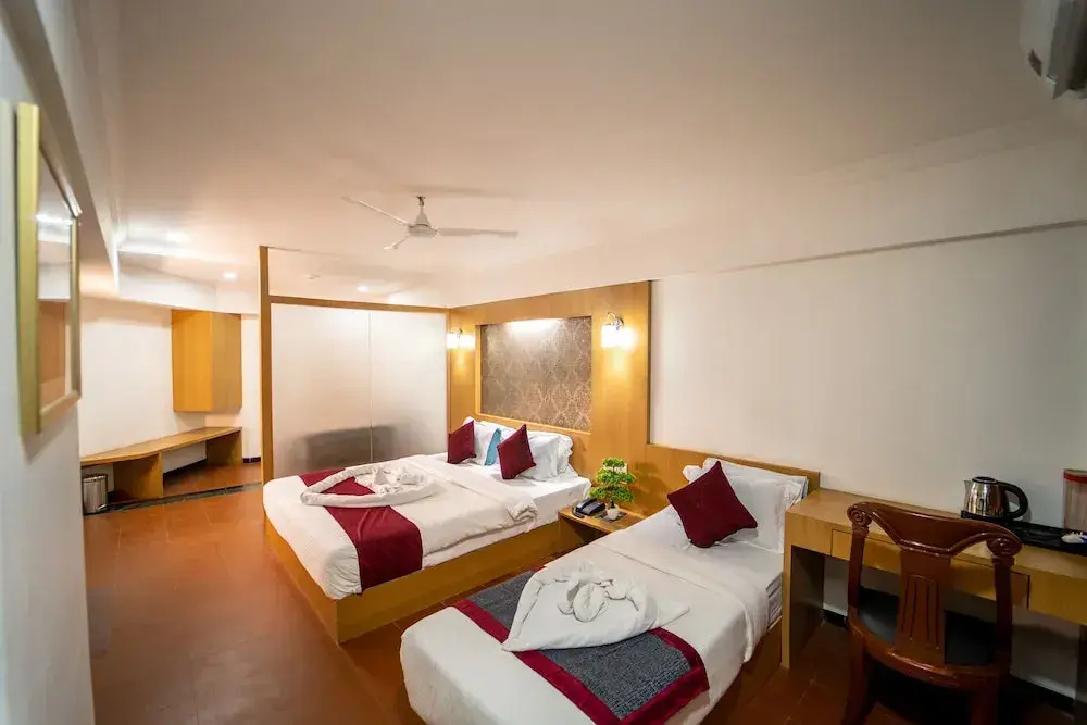 Hotel Kewal