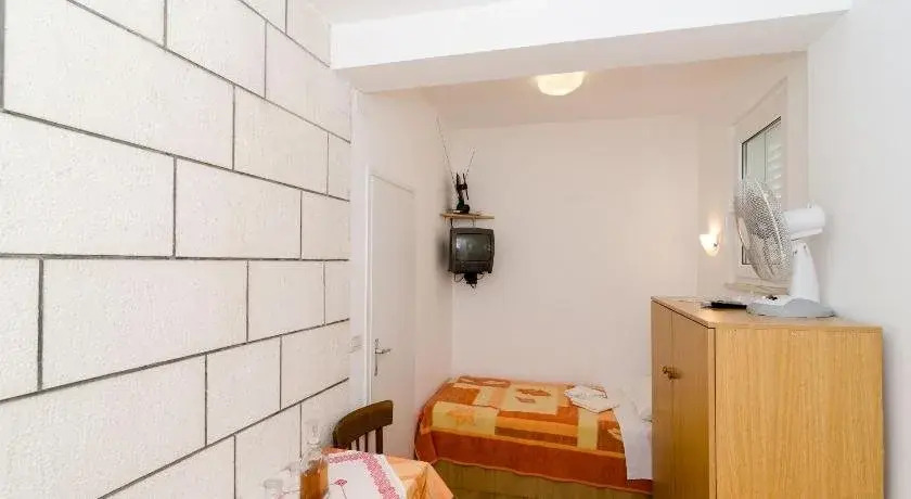 Katarina Rooms