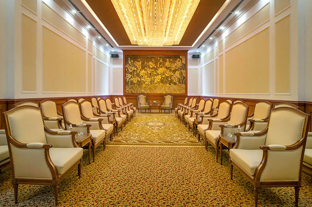 FLC Luxury Hotel Samson