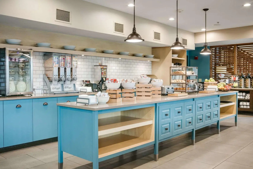 Country Inn & Suites by Radisson, Middleton - Madison West