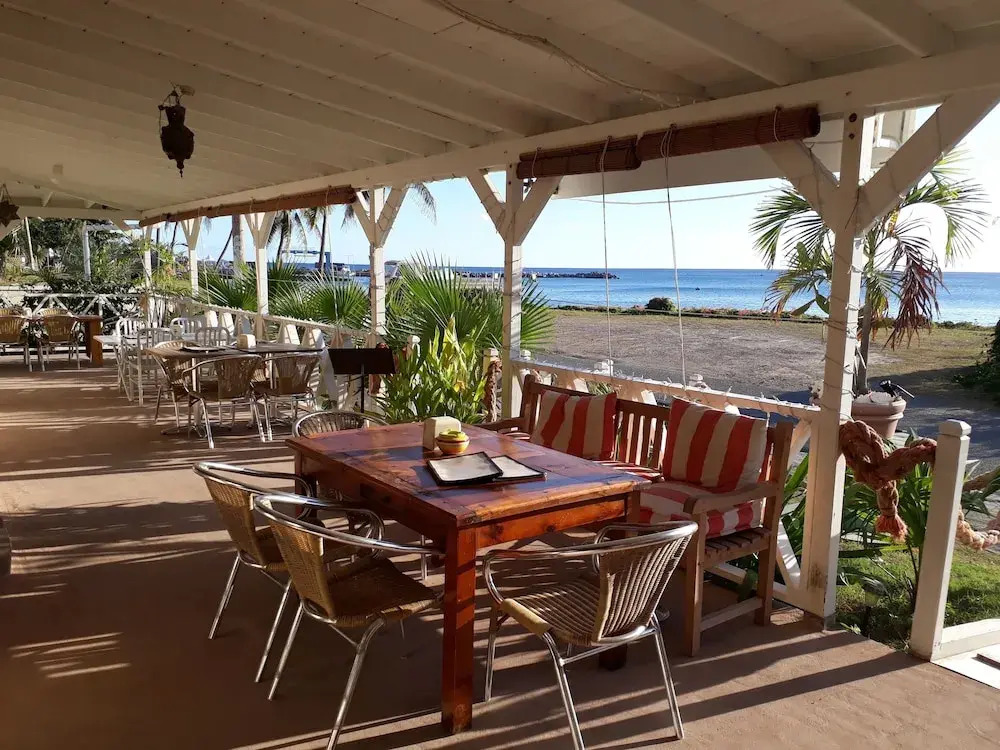 Orange Bay Hotel